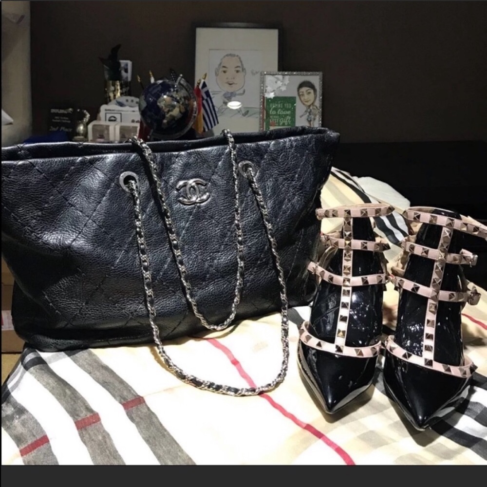 Chanel on the road shopping tote
